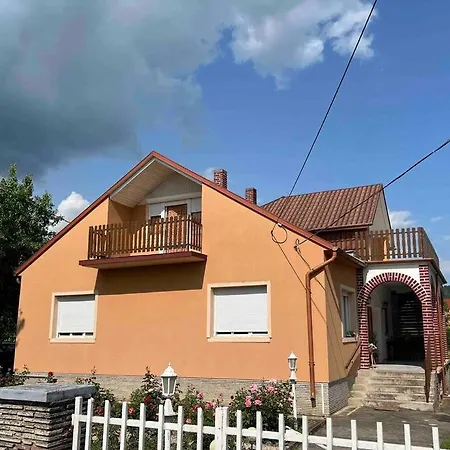 Beke Apartman Gyenesdiás